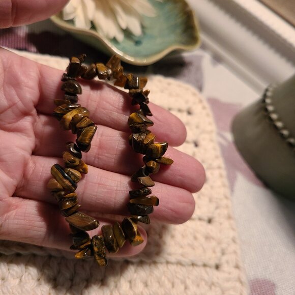 Tiger Eye Chip Bracelet | Natural Gemstone Stretch Boho Healing Crystal Gift - Picture 3 of 7